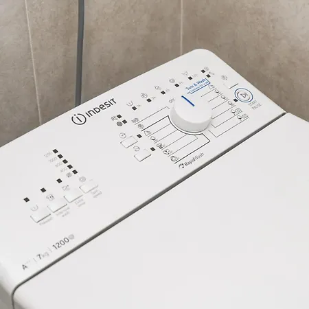 Taurus Daire Desenzano del Garda